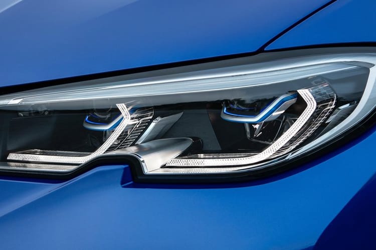 3846543 330e 22.3 kWh Sport 4dr Step Auto