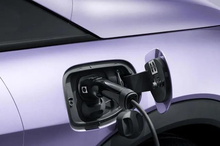 3734215 150kW Comfort 60.4kWh Auto