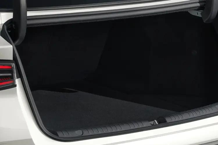 4037447 1.5 DM-i 212 Comfort 4dr e-CVT