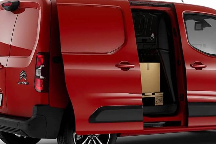 3978591 1.2 110 Plus M 5dr