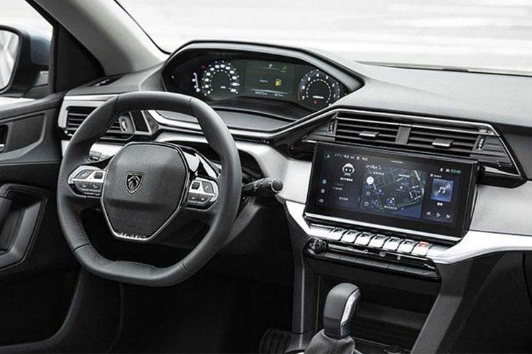 4043767 1.6 Plug-in Hybrid 225 GT Premium 5dr e-DSC7