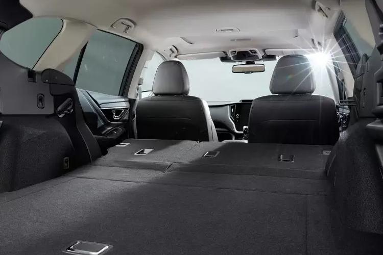 4043782 2.5i Touring X 5dr Lineartronic