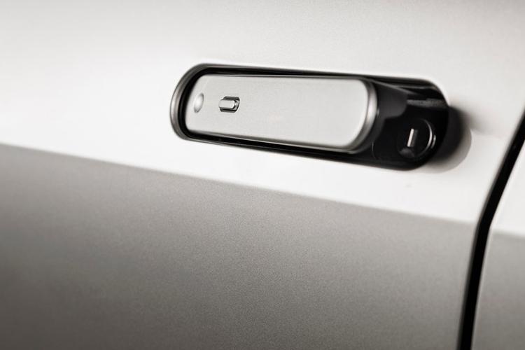 3781302 2.0 PHEV GR Sport 5dr CVT [Safety/Premium Pack]