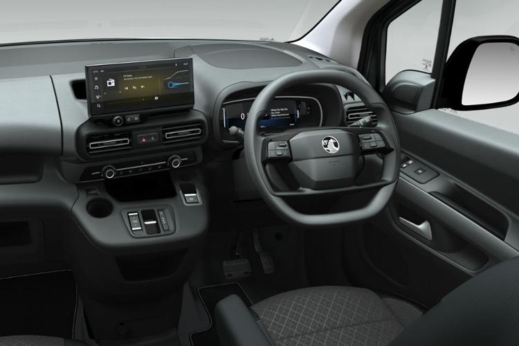 3816408 100kW Design 52kWh 5dr Auto