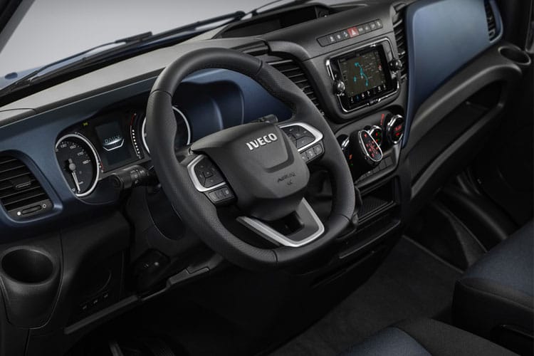 3813250 2.3 Extra High Roof Van 4100 WB