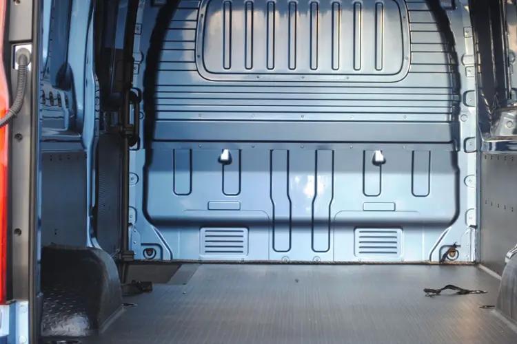 4081245 150kW High Roof Van 88kWh N2 Auto