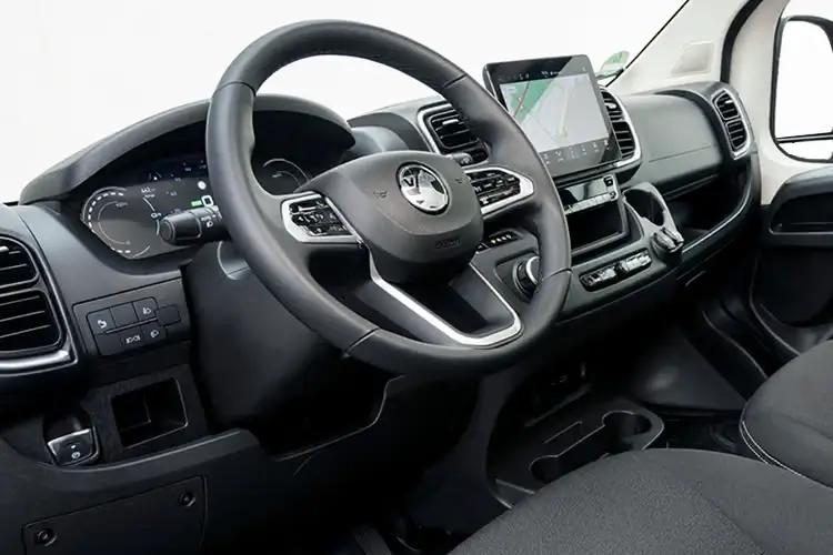 3979644 205kW 110kWh H2 Van Prime Auto [22kW]